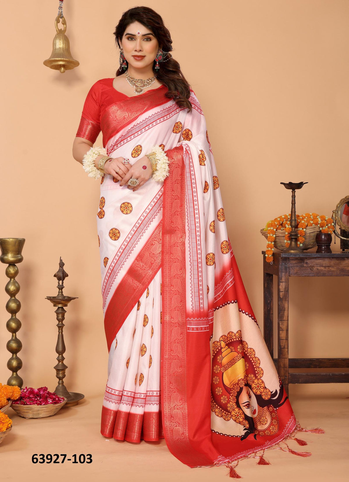 Dola Silk Unstitched Sari