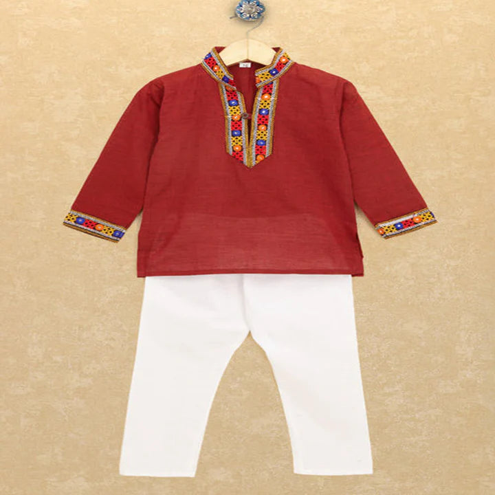 Boys Kurtha Set (Maroon)