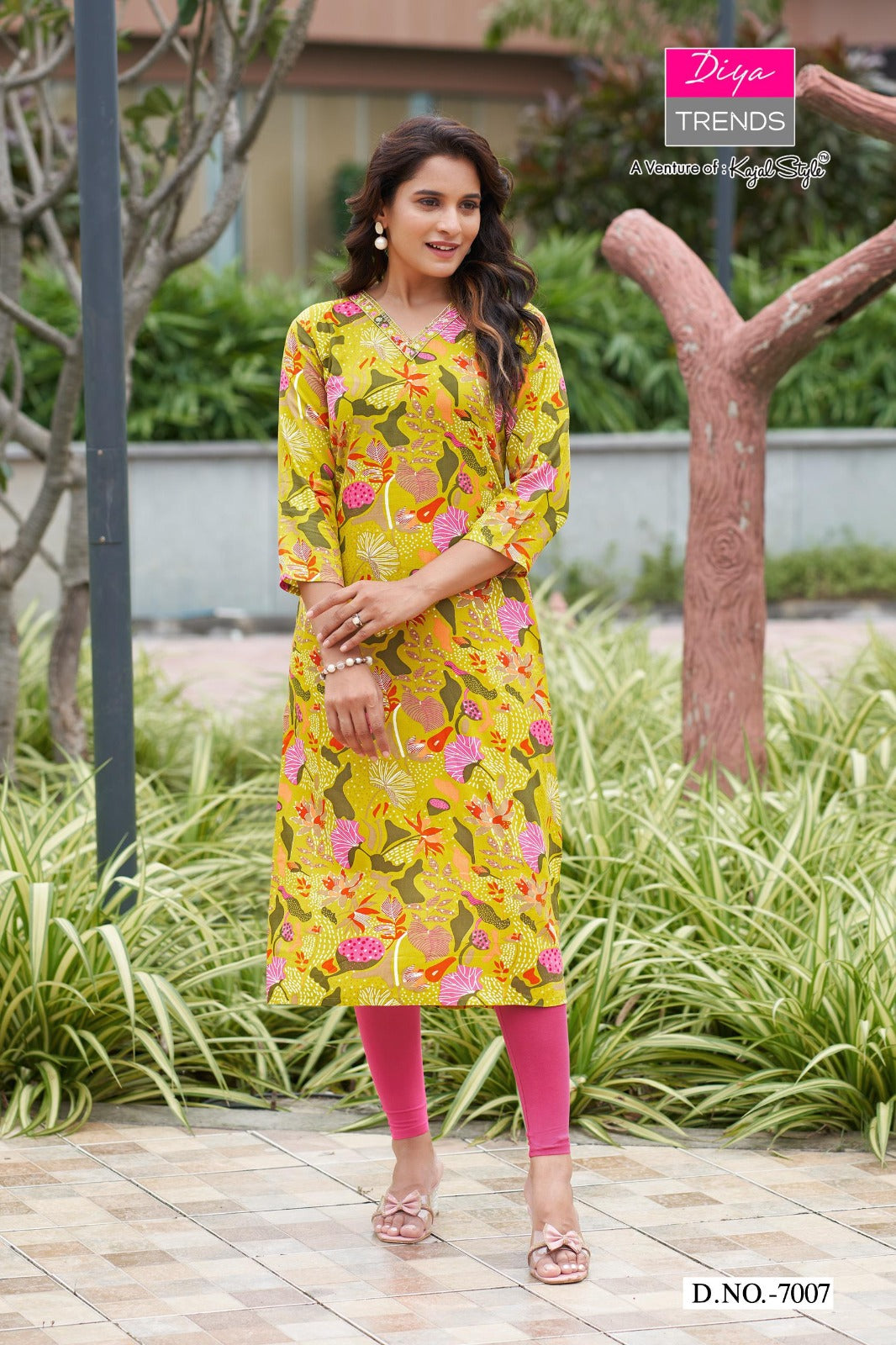 Straight-Cut Printed Rayon Top