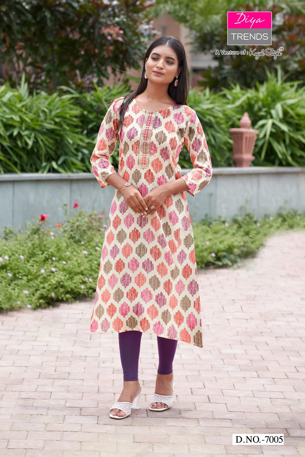 Straight-Cut Printed Rayon Top